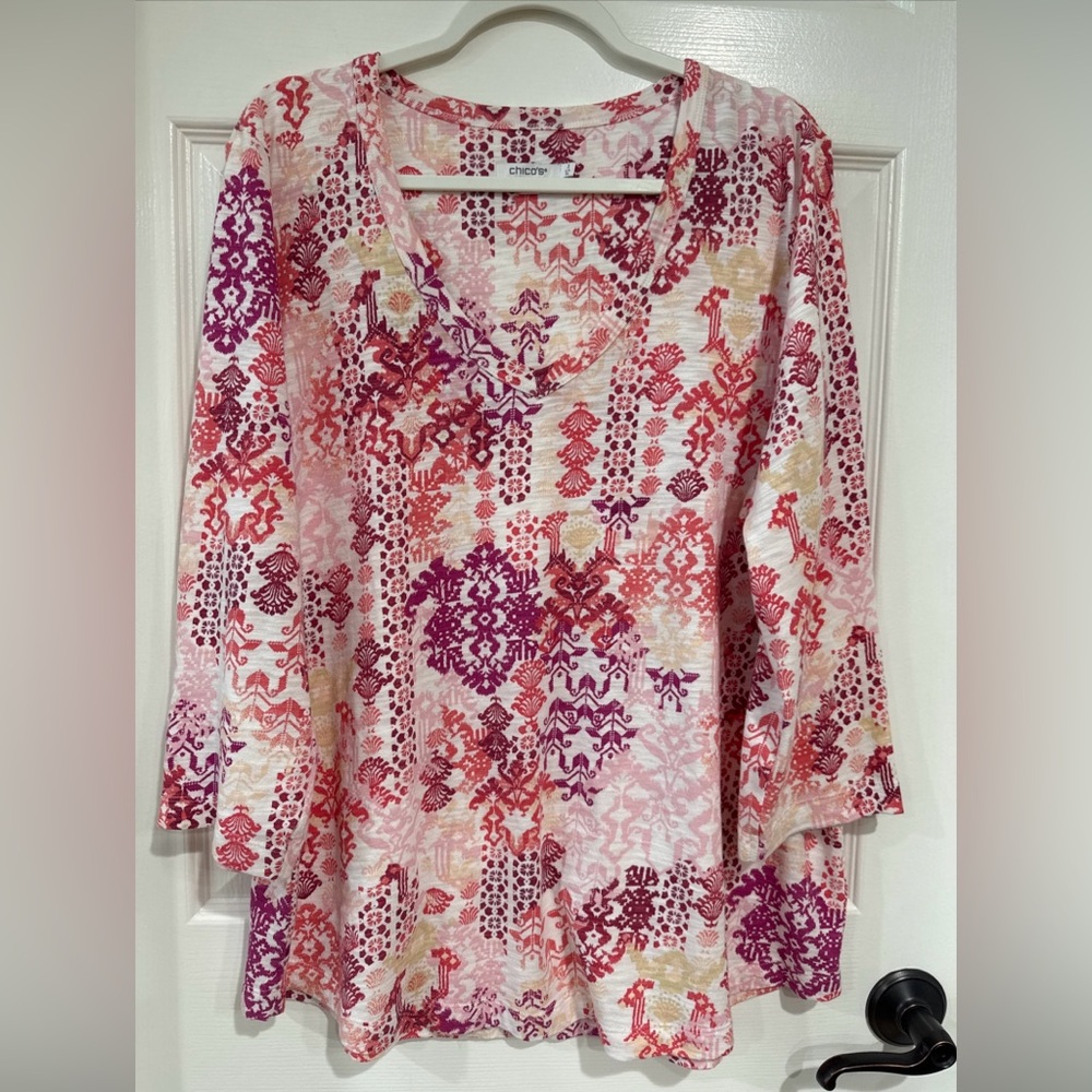 Chico's SZ 3 Women's XL 3/4 Sleeve V-Neck Pullover Boho Top Pink Multi